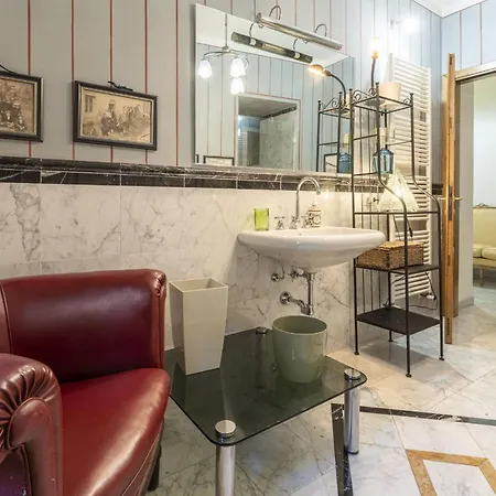 Lounge Flat Camaiore, Wifi, Versilia Coast *