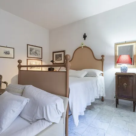 Lounge Flat Camaiore, Wifi, Versilia Coast Apartment *