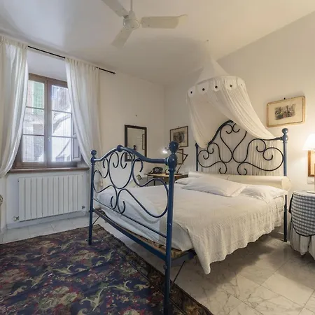 Lounge Flat Camaiore, Wifi, Versilia Coast Apartment Camaiore