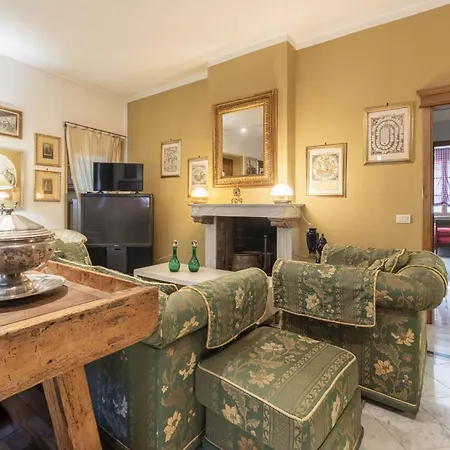 Lounge Flat Camaiore, Wifi, Versilia Coast * Camaiore